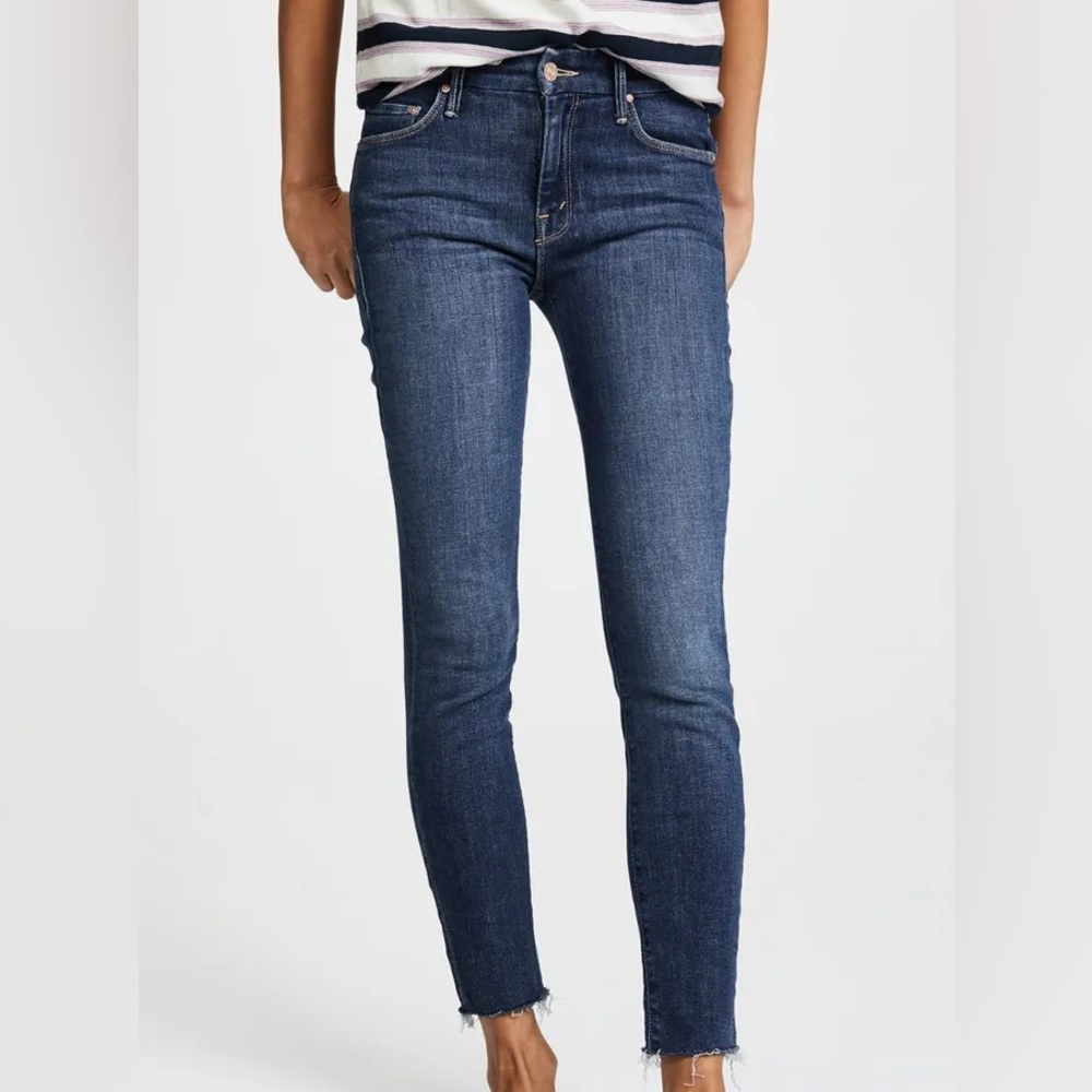 NWT - Mother Women’s Looker Ankle Fray “Girl Crush” Jeans Size 27